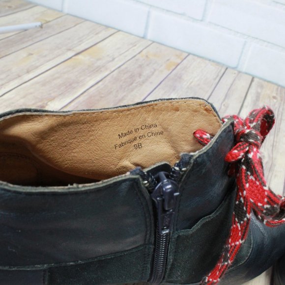 Anthropologie Lucky Penny Navy Leather Suede Red Laces Heeled Booties Size 9 B - Picture 7 of 9